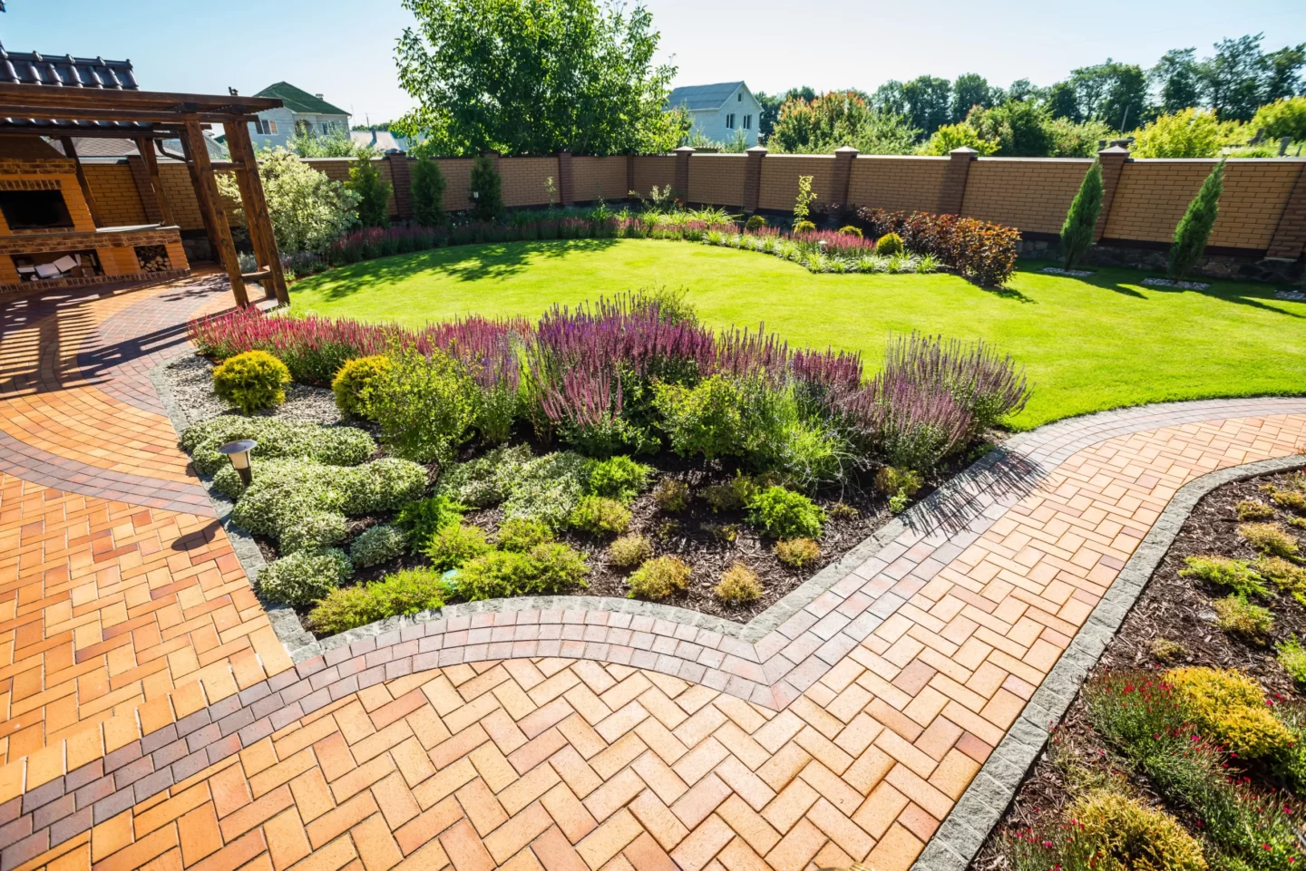 landscaping increasing home value Maryville, IL